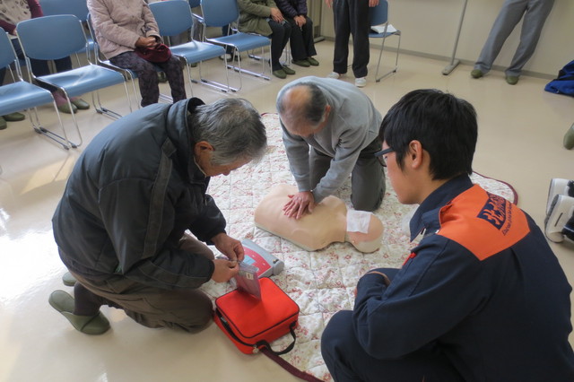 心肺蘇生の訓練も実施