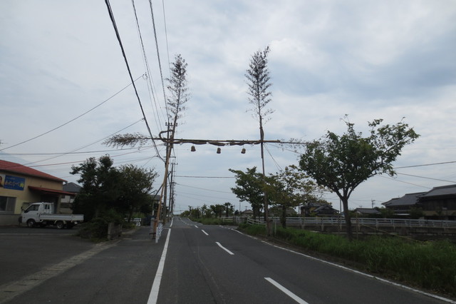 五穀豊穣を願って注連縄（しめ縄）