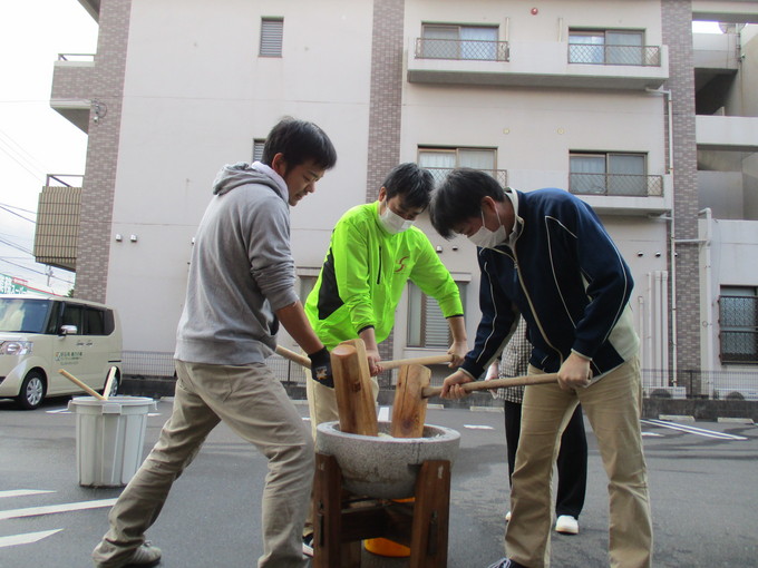 餅つき①