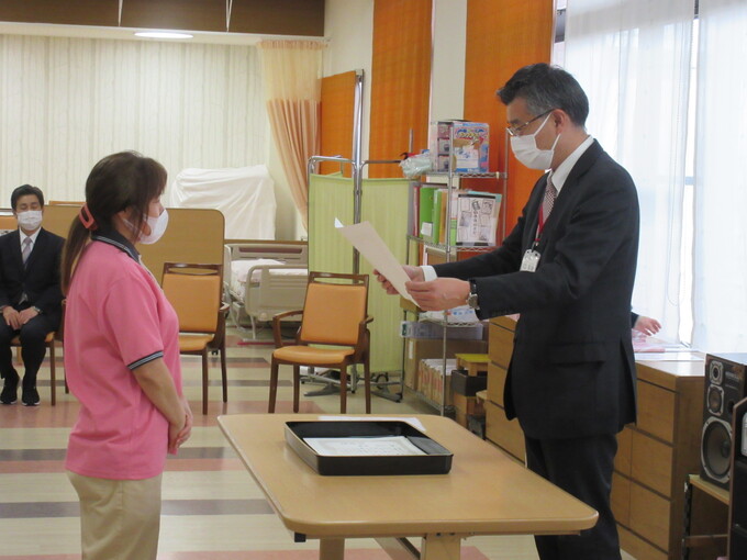 永年勤続表彰式が行われました①