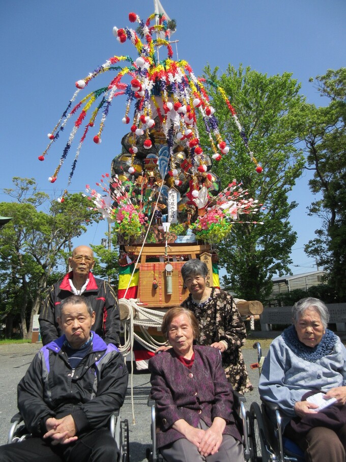 デイサービス　～神幸祭の飾り見学～