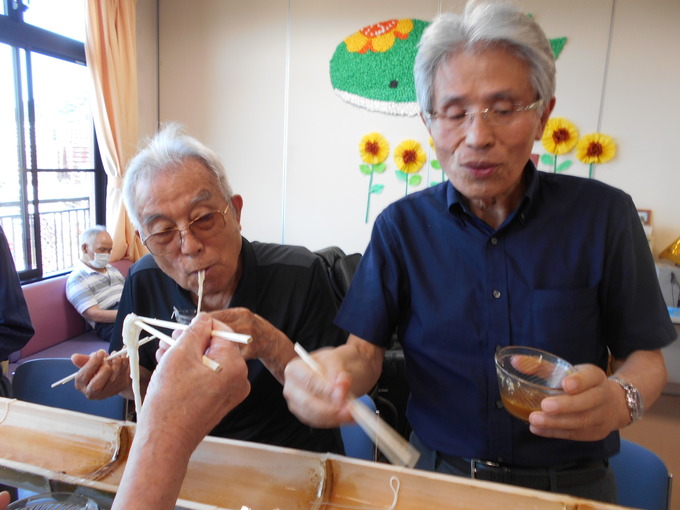 暑さに負けるな☆彡そうめん流し