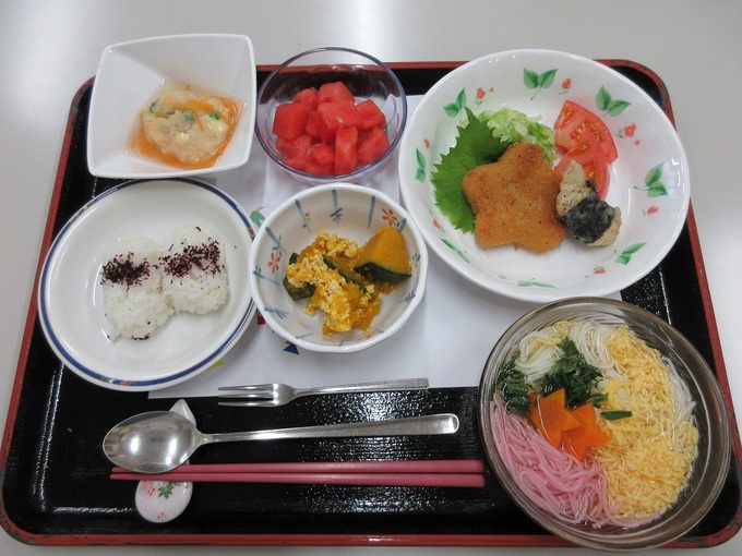 本日の昼食です